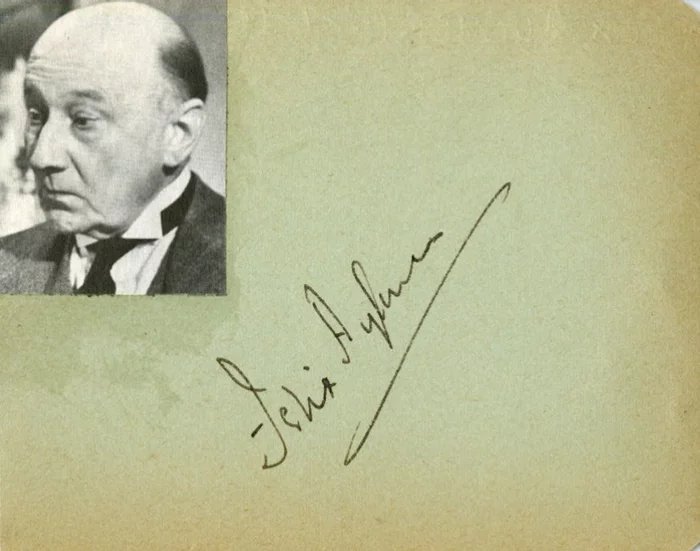 Felix Aylmer autograph