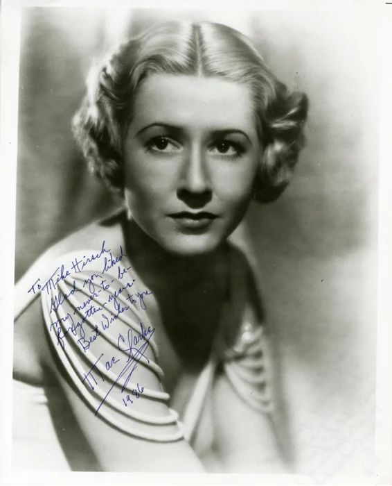 Mae Clarke autograph