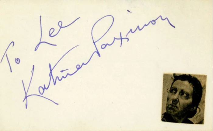 Katina Paxinou autograph
