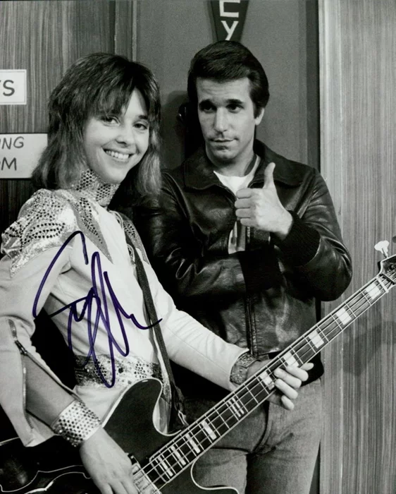 Suzi Quatro autograph