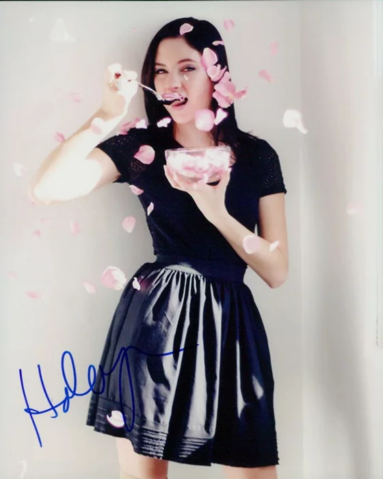 Haley Ramm autograph