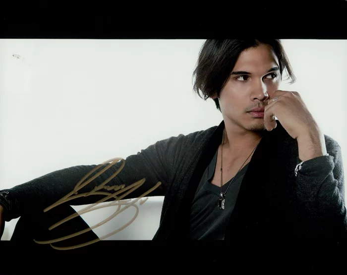 Steven Skyler autograph