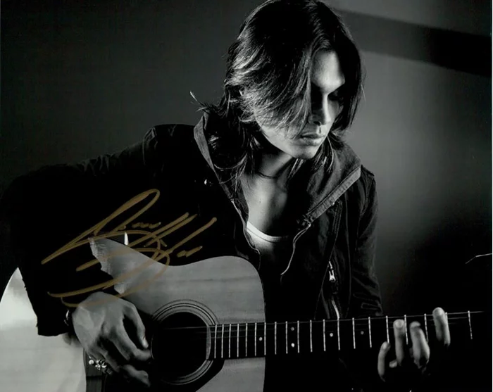 Steven Skyler autograph