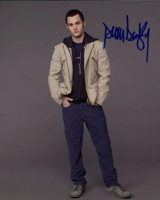 Penn Badgley autograph