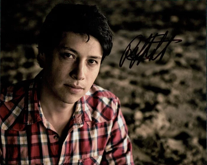 Reynaldo Pacheco autograph