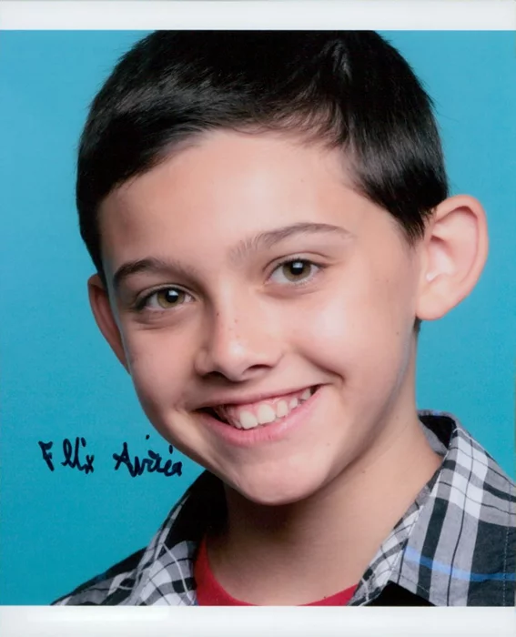 Felix Avitia autograph