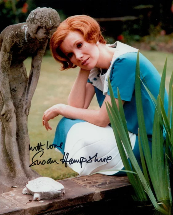 Susan Hampshire autograph