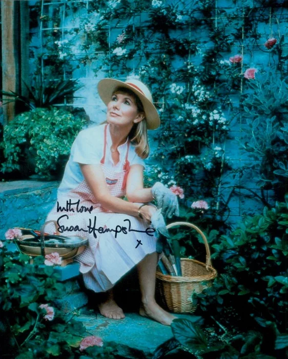 Susan Hampshire autograph