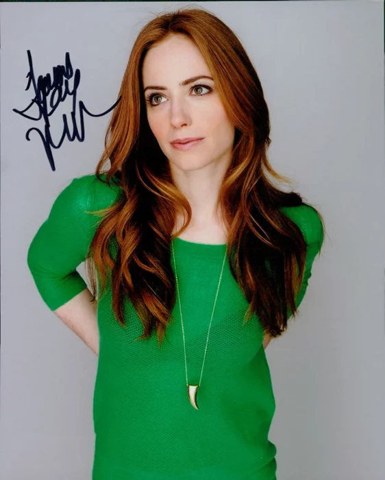 Jaime Ray Newman autograph