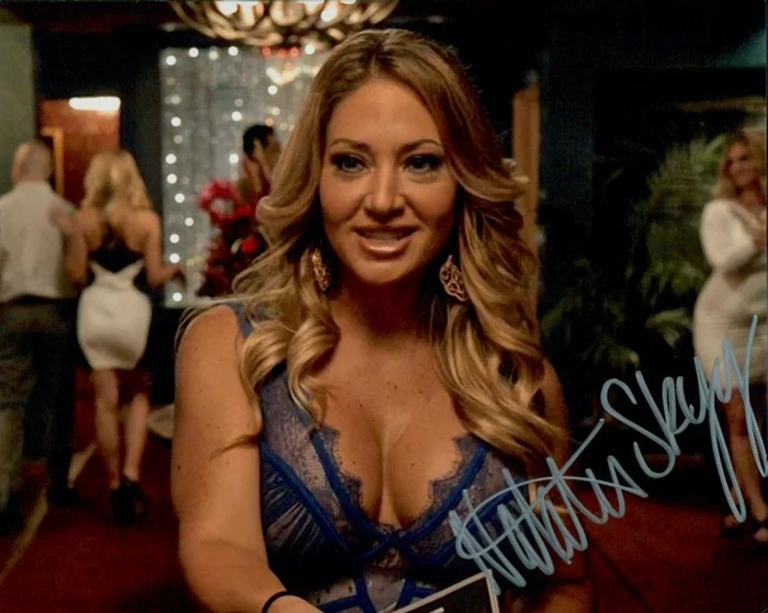 Natalie Skyy autograph