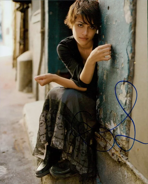 Shannyn Sossamon autograph