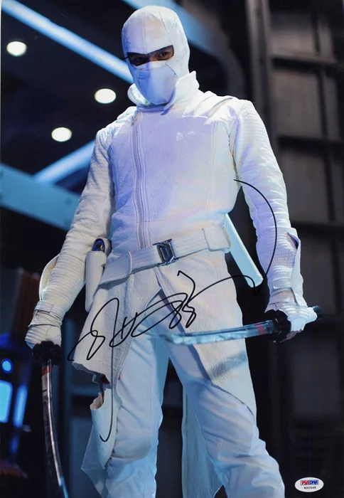 Byung-Hun Lee autograph