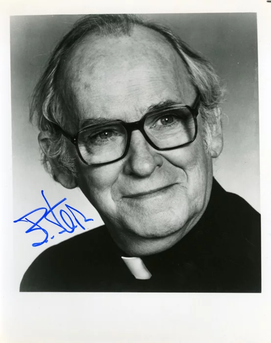 Barnard Hughes autograph