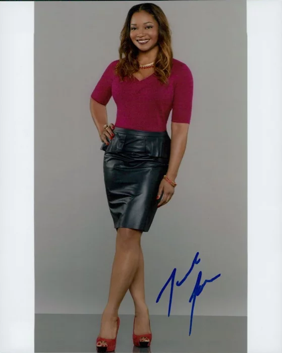 Tamala Jones autograph