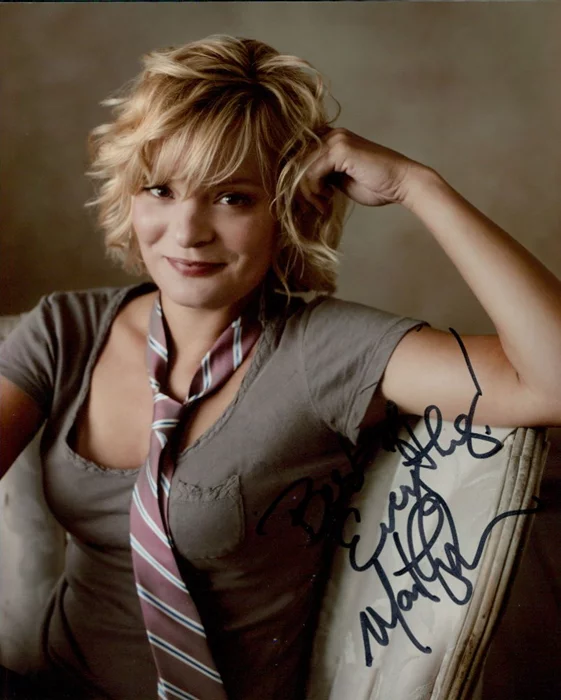 Martha Plimpton autograph