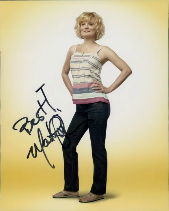 Martha Plimpton autograph