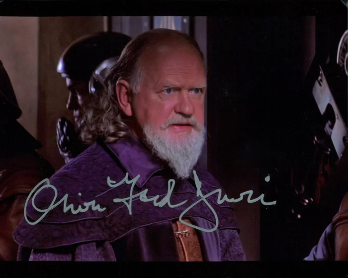 Oliver Ford Davies autograph