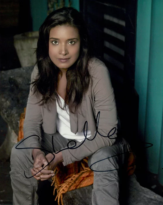 Shelley Conn autograph