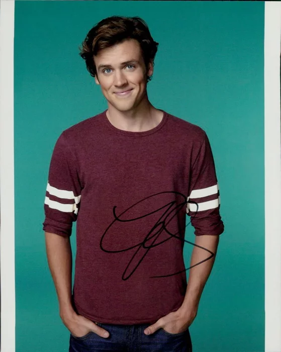 Jack Cutmore-Scott autograph