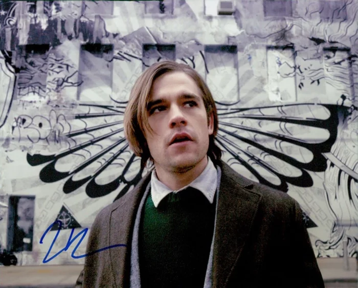 Jason Ralph autograph