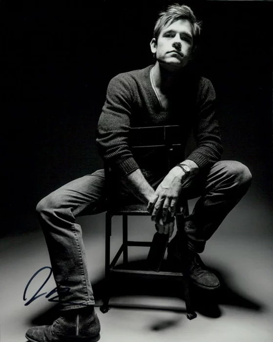 Jason Ralph autograph