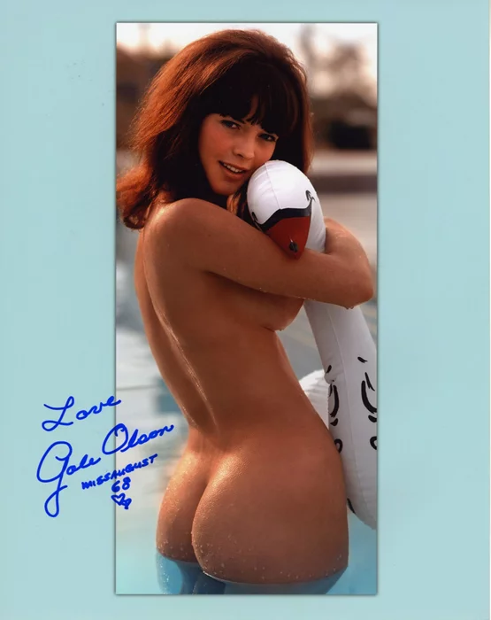 Gale Olson autograph