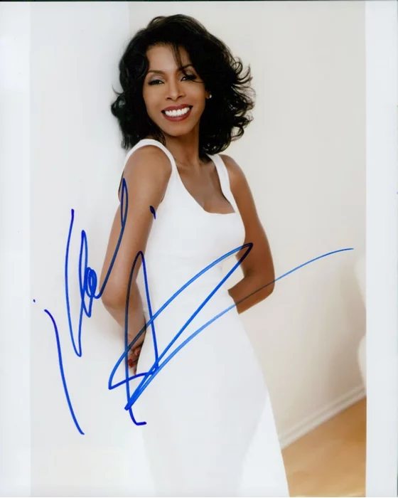Khandi Alexander autograph
