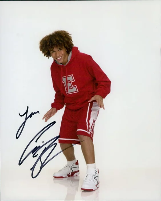 Corbin Bleu autograph