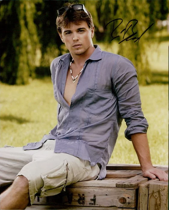 Darin Brooks autograph
