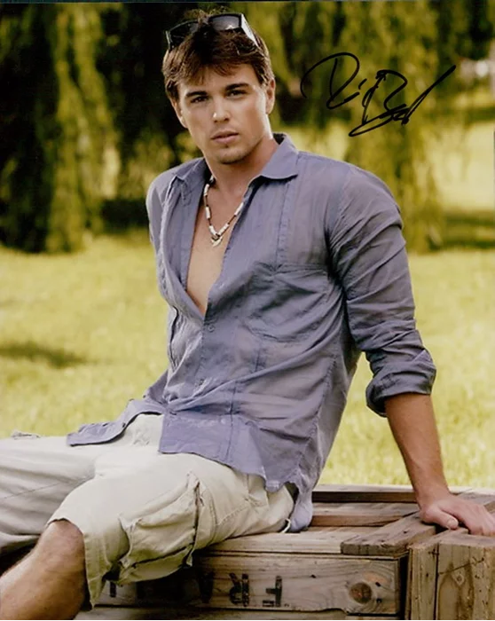 Darin Brooks autograph