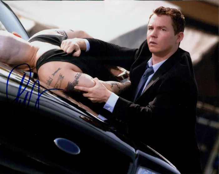 Shawn Hatosy autograph