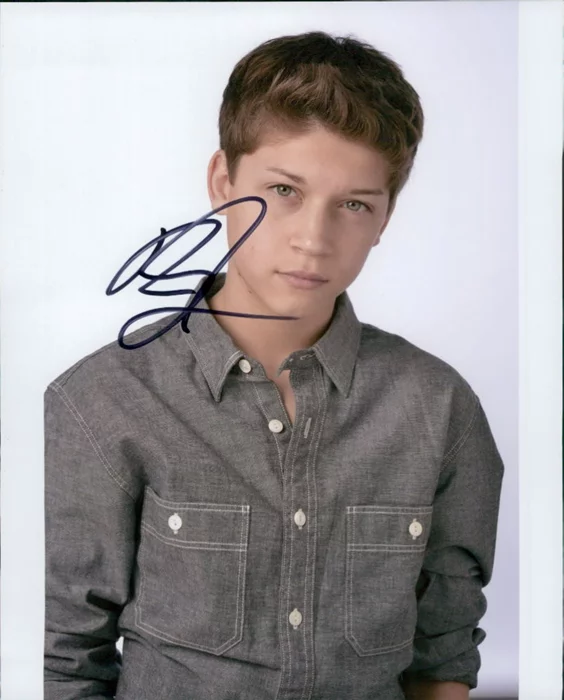 Ricky Garcia autograph