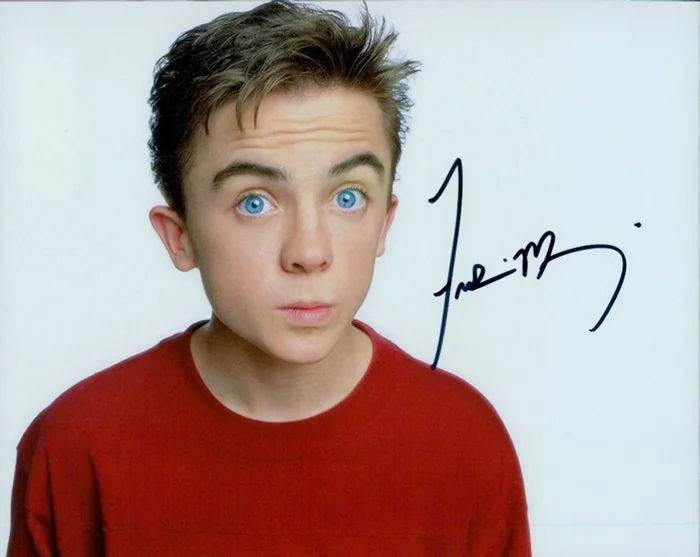Frankie Muniz autograph