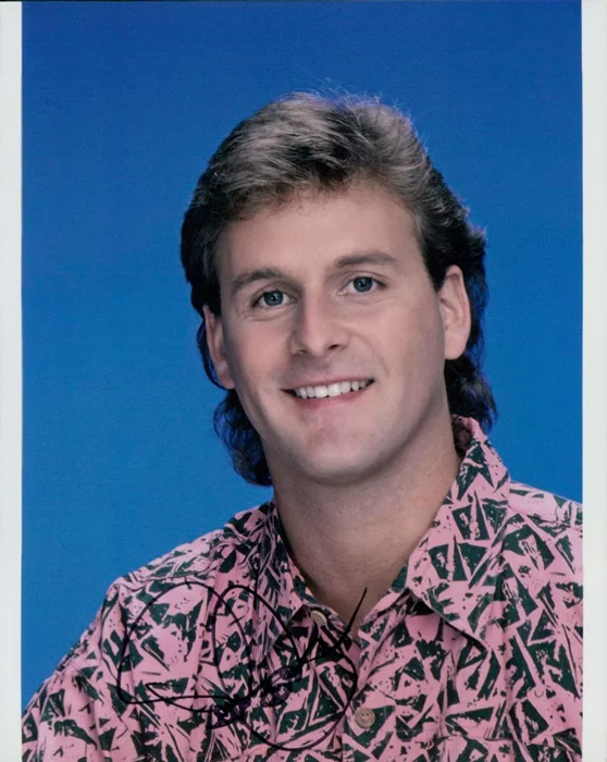 Dave Coulier autograph