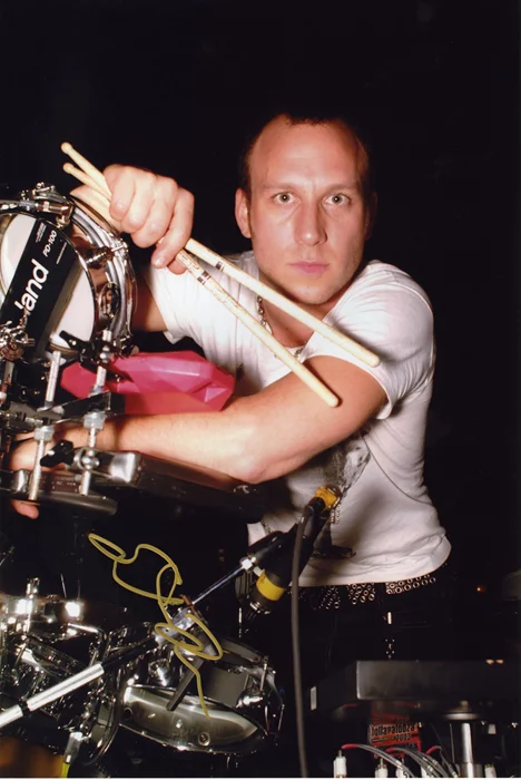 Stephen Perkins autograph