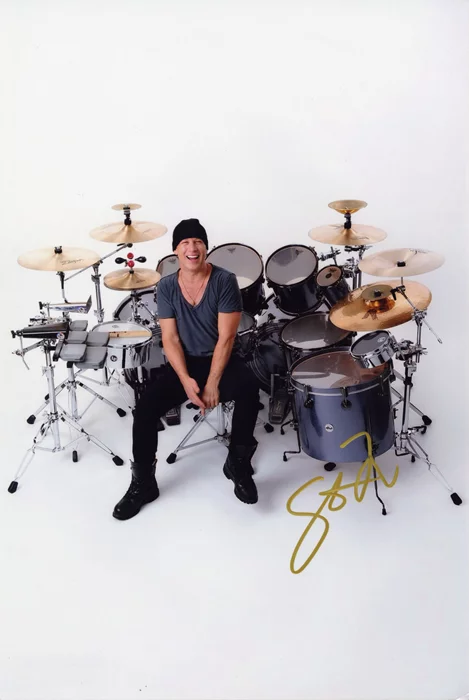 Stephen Perkins autograph