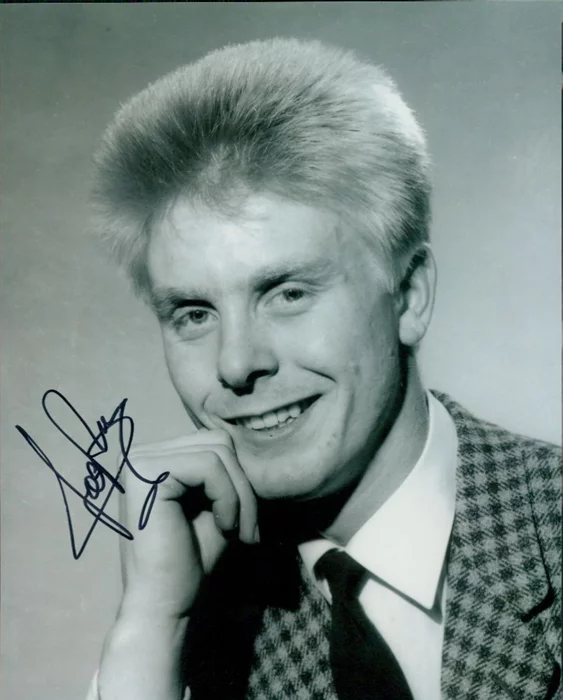 Joe Brown autograph