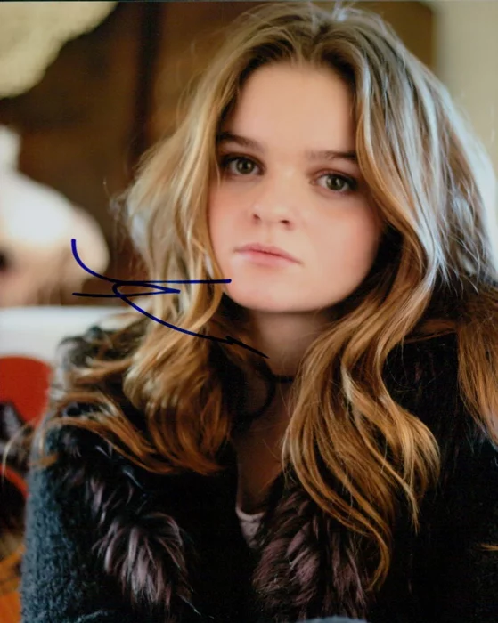Kerris Dorsey autograph
