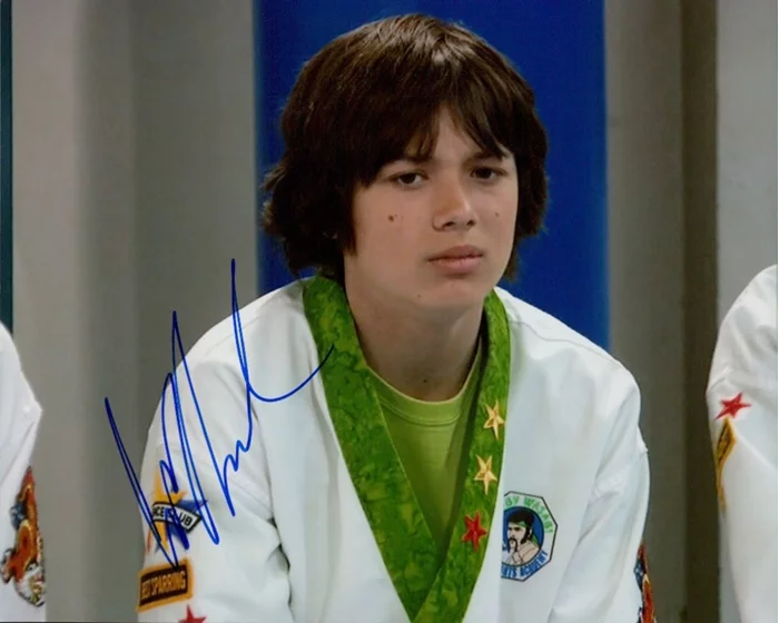 Leo Howard autograph