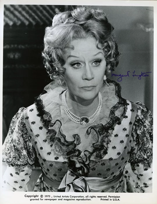 Margaret Leighton autograph
