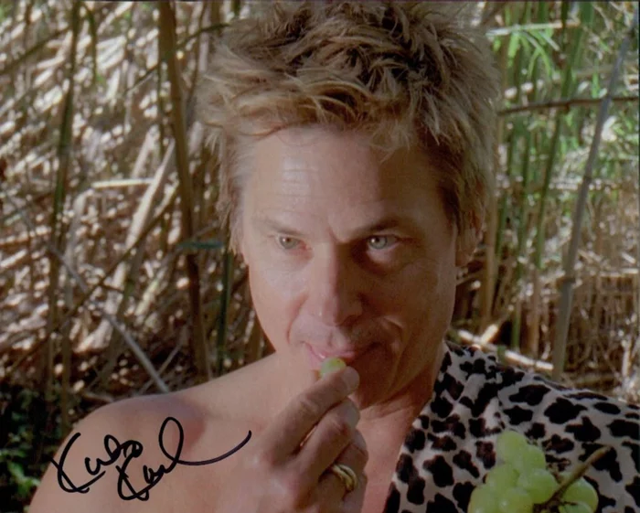 Kato Kaelin autograph