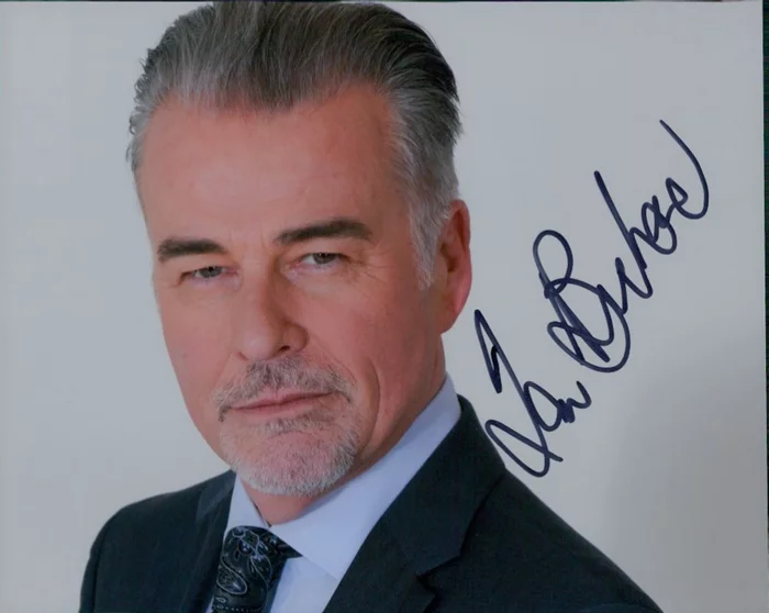 Ian Buchanan autograph
