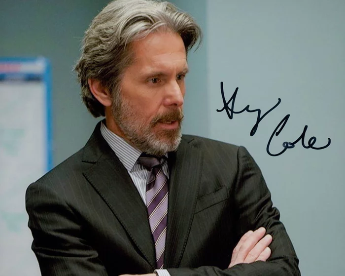 Gary Cole autograph