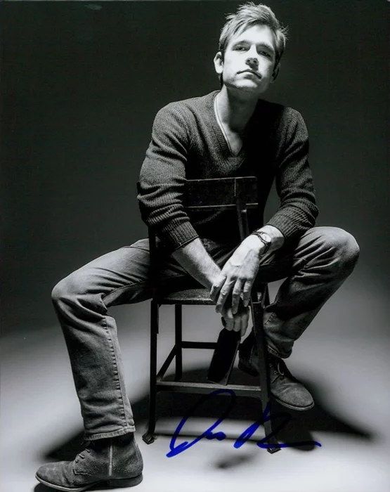 Jason Ralph autograph