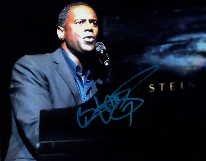 Brian McKnight autograph
