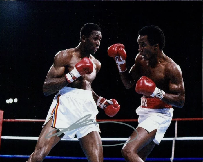 Sugar Ray Leonard autograph