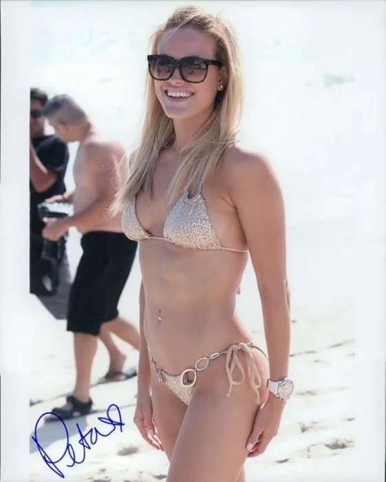 Peta Murgetroyd autograph