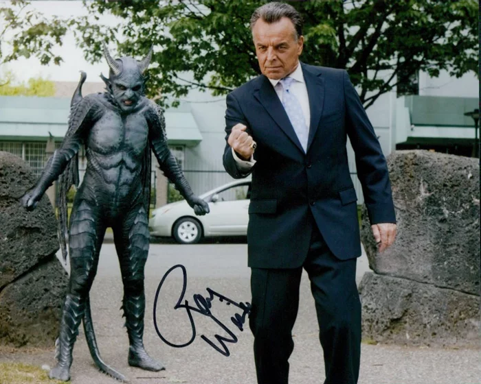 Ray Wise autograph