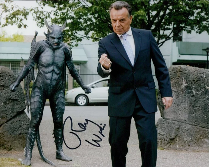 Ray Wise autograph