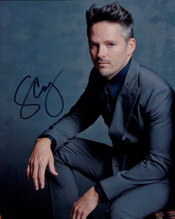 Scott Cooper autograph